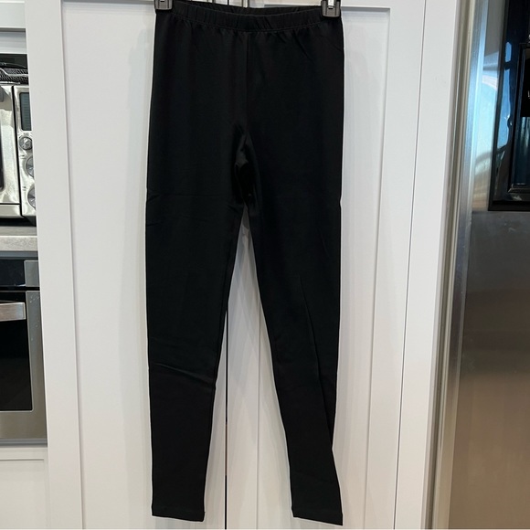 2 PC Zenana Long Sleeve Black V Neck Top & Leggings Set - Picture 8 of 12